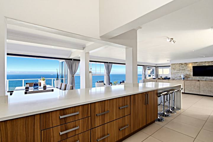 Patricia Road 40 Kitchen